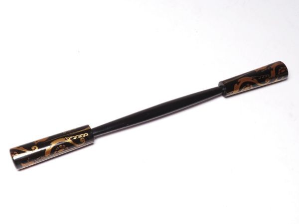 【12129】和装小物 大正~昭和 黒地 蒔絵 笄(初品・買取品)拍卖