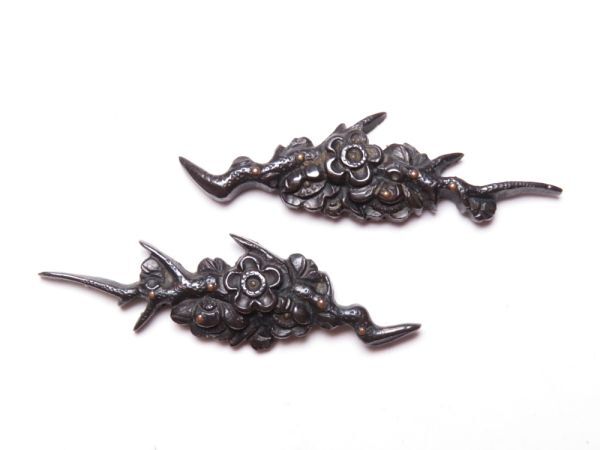 【12193】江戸~明治 オリジナル 刀装具 赤銅 梅花 彫金 目貫(初品・買取品)拍卖