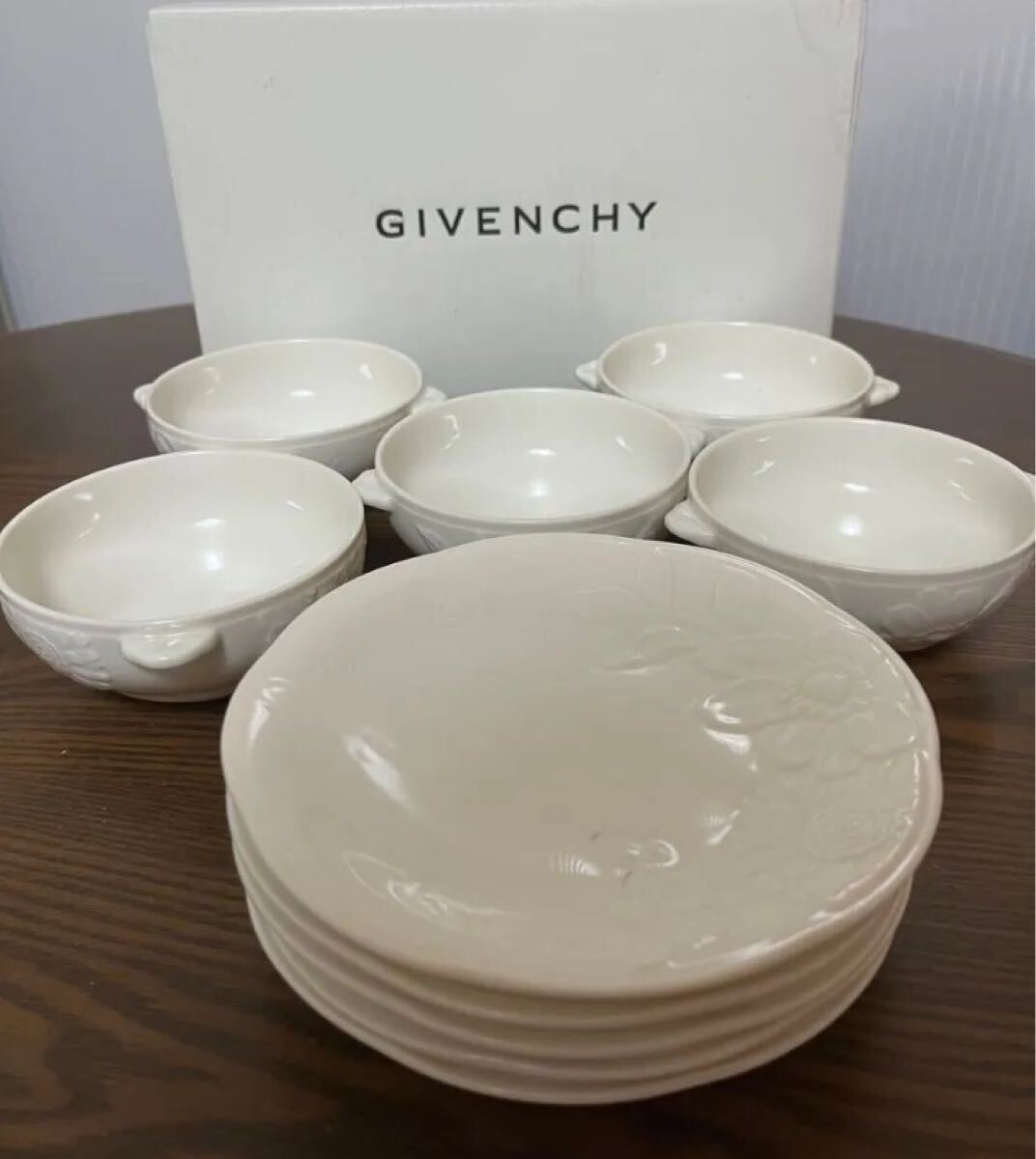 新品箱付き ジバンシー プレート&ボウルセット 5セット 10点 皿 深皿 スープボウル サラダボウル プレート皿 デザート皿 デージー デイジー拍卖