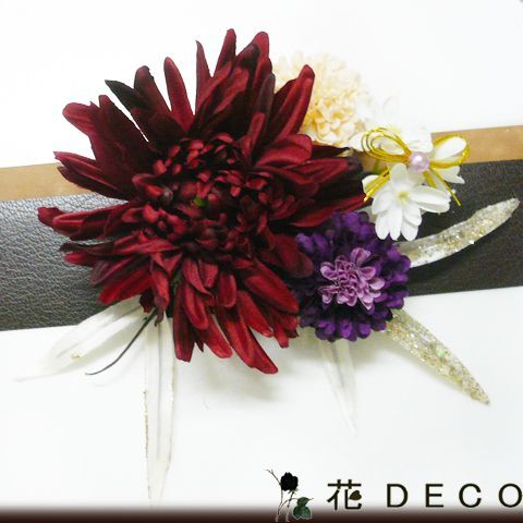 髪飾り 花 大輪の菊と小花葉付 赤 結婚式 成人式 卒業式 振袖 袴 浴衣 簪 マム拍卖