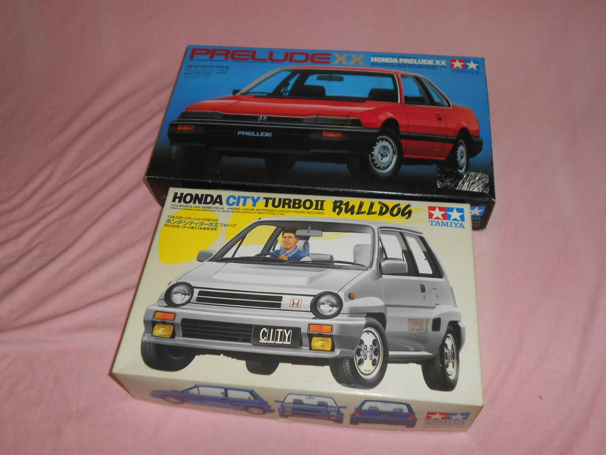古いプラモ1★ホンダシティ・プレデュード2台・1/24 タミヤ 組立途中 箱付★ジャンク拍卖