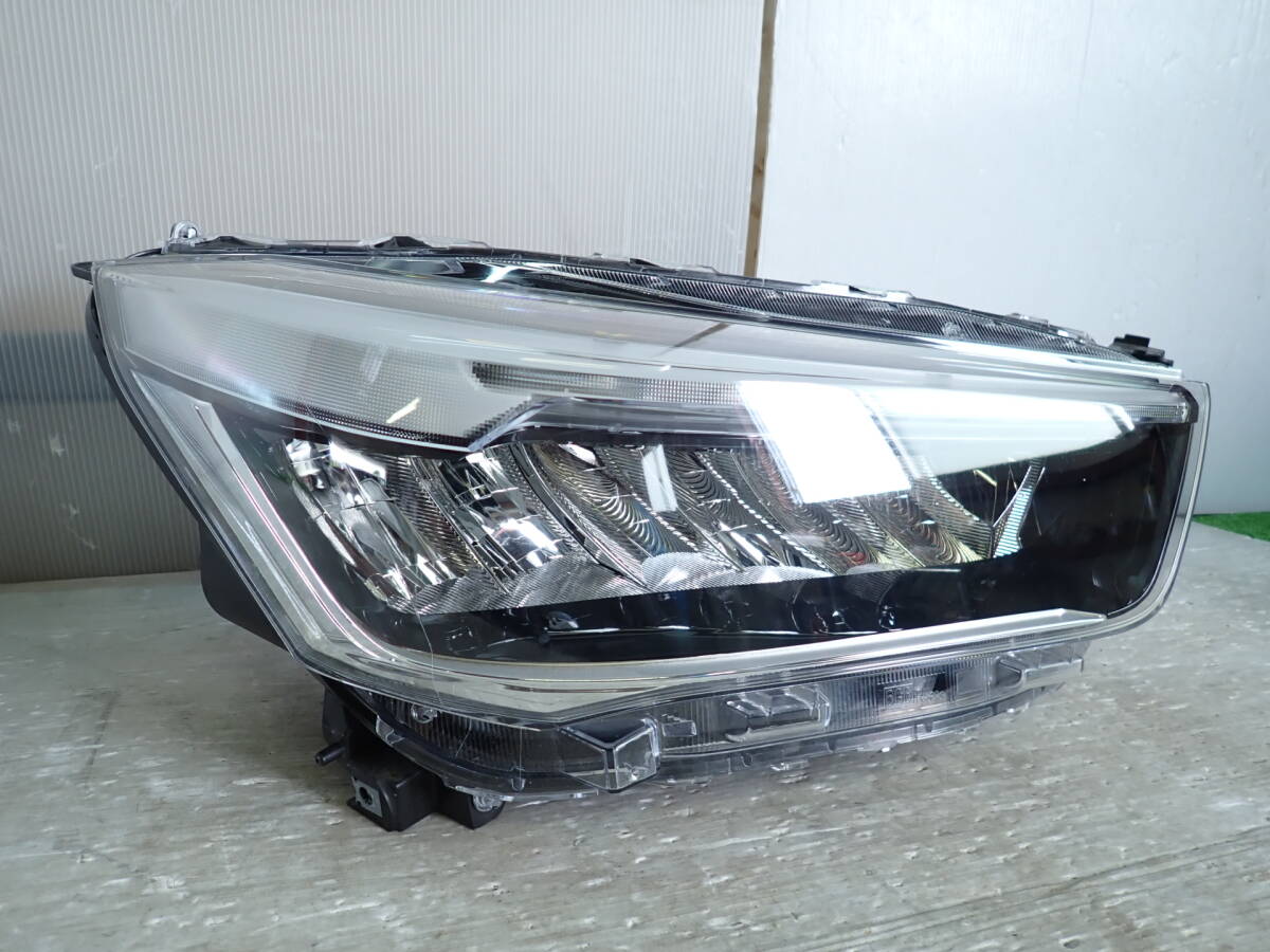 A201A/A202A/A210A/A201S/A202S/A210S 後期 ライズ・ロッキー 純正 LED 右 ヘッド ライト ランプ 1991・81110-B1710・AD1 【25-1252】拍卖