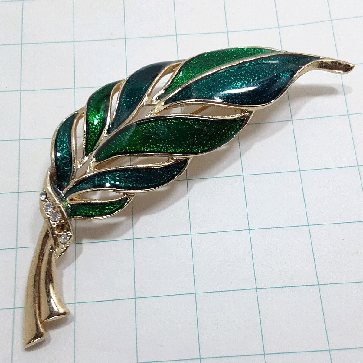 送料無料)ビンテージ☆七宝仕上げ 葉っぱモチーフ☆アンティーク ブローチ A32627拍卖