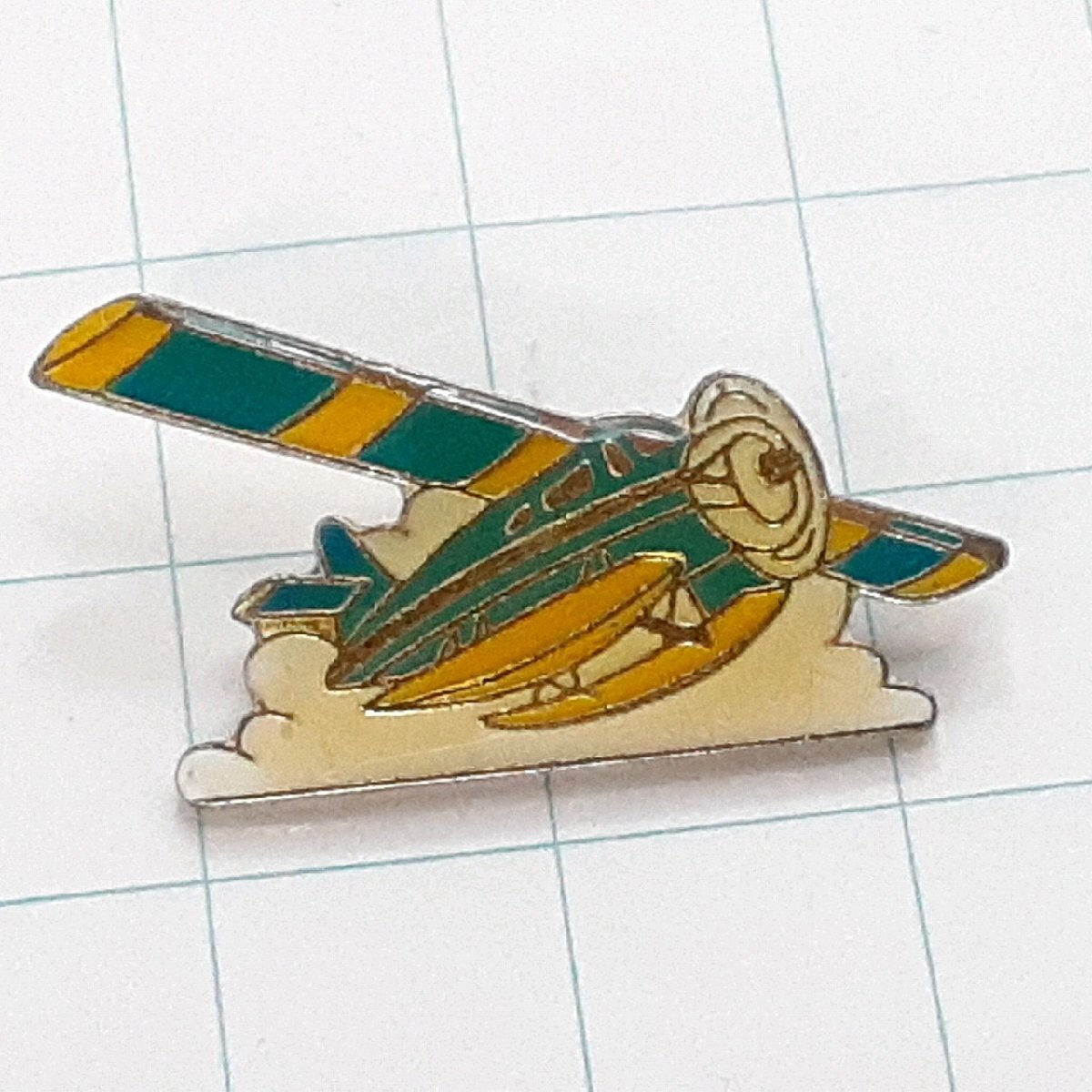 送料無料)水上機 プロペラ 飛行機 ピンバッジ ピンズ A32848拍卖