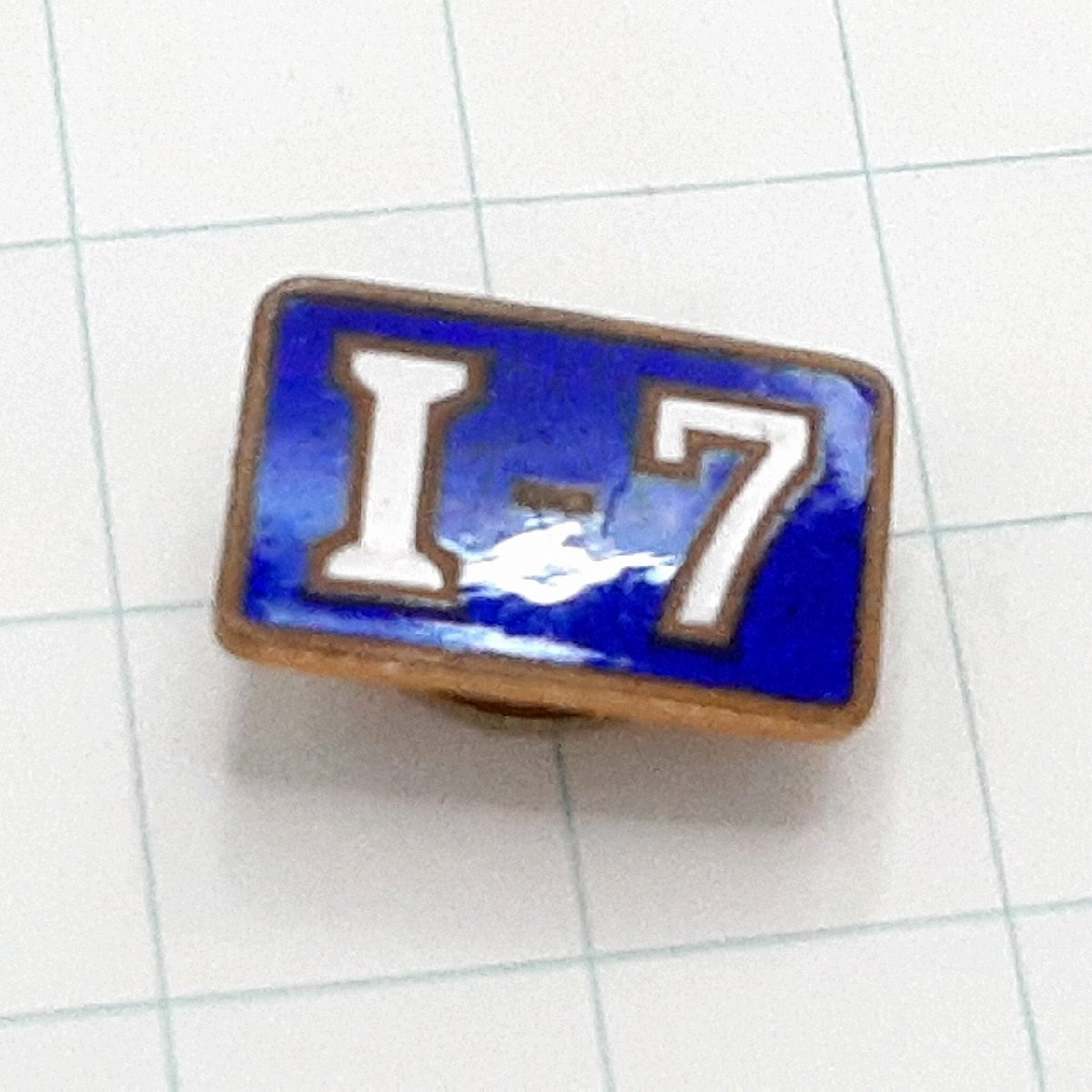 送料無料)1年7組 組章 ピンバッジ PINS ピンズ A32855拍卖