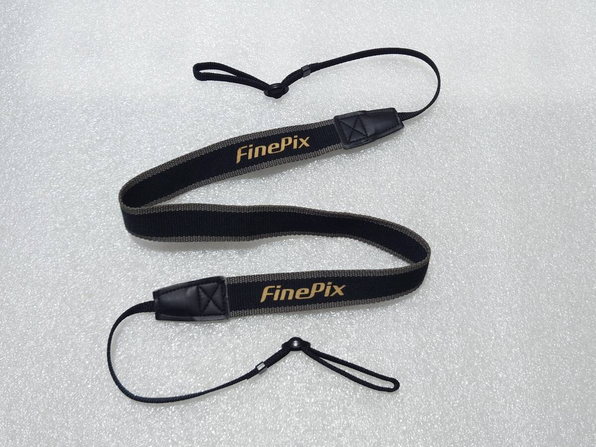 FUJIFILM フジフィルム FinePix ファインピクス カメラ ストラップ 黒/ブラック/銀/黄色文字 カメラアクセサリー 中古品 現状品 管A07B31拍卖