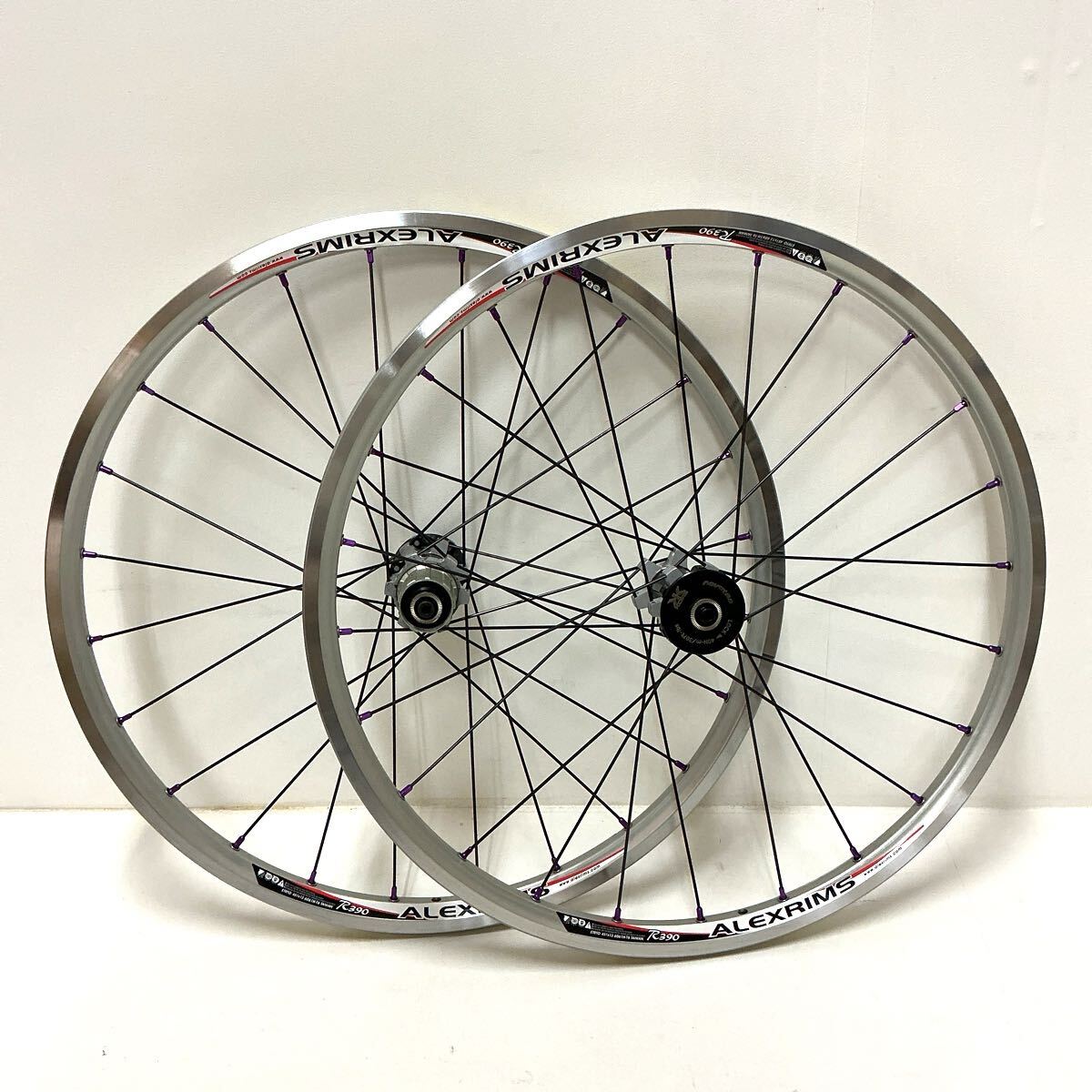 20インチ 451 100/135mmディスク シマノ10速 カーボンハブ ALEXRIMS R390リム DTスポーク 組み立て済みホイール拍卖