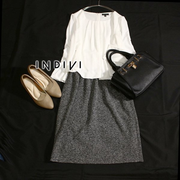 美品 INDIVI インディヴィ 上品綺麗め とろみ切り替え 立体ジャージーストレッチ ワンピース 38号 M 春 秋 25C08拍卖