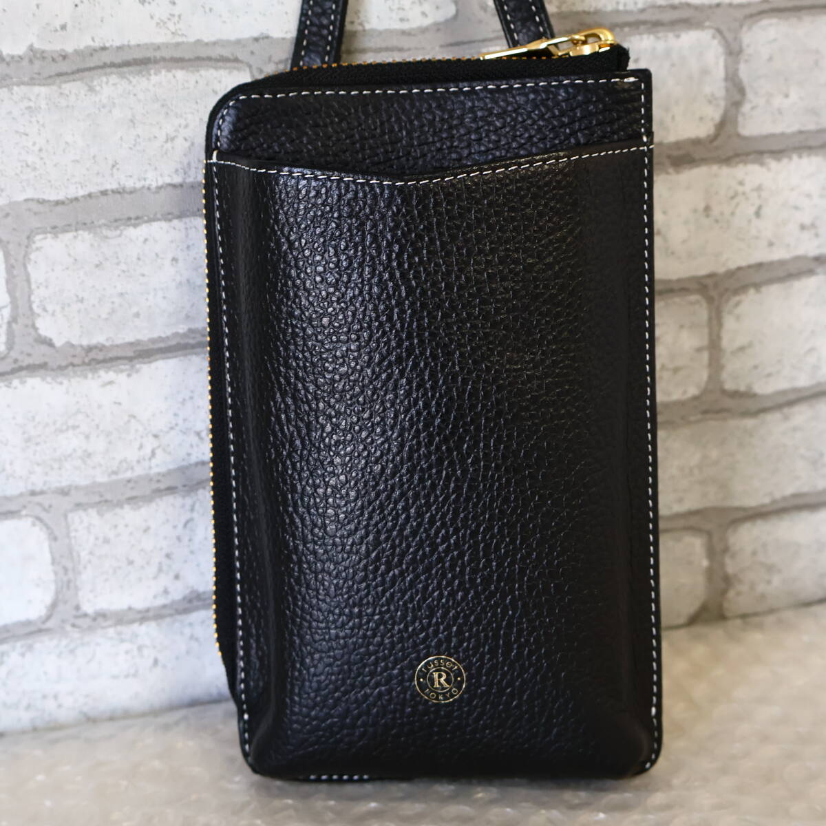 *美品*日本製*russet/ラシット*レザー*スマホ*お財布*ショルダーバッグ*黒*拍卖