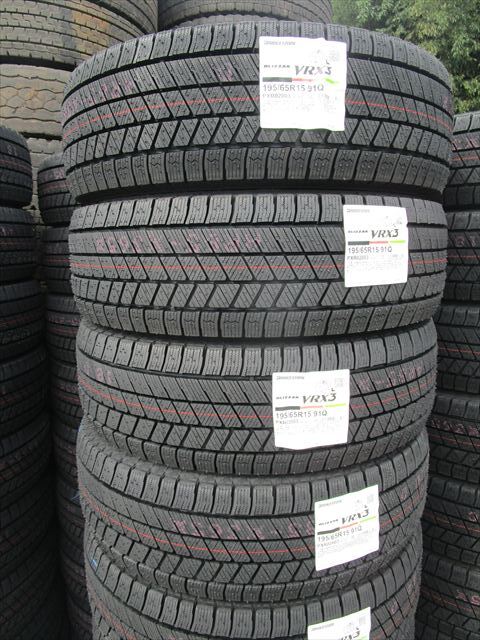 送料無料 新品未使用品 2025年製 スタッドレス 195/65R15 BS VRX3 4本セット拍卖