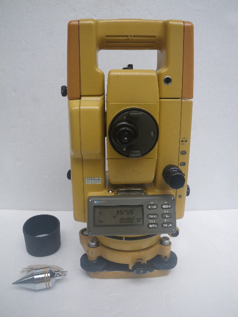 TOPCON GTS-310ⅡAトータルステーション 整準後測角(水平角.垂直角)測距(水平距離.斜距離.垂直距離)確認 スレ.小傷等有普通中古品 未校正品拍卖