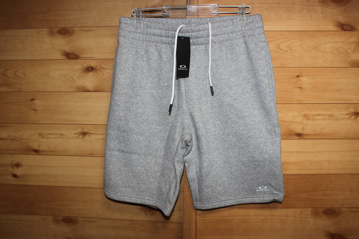未使用 M 灰 OAKLEY オークリー 裏起毛 スウェットハーフパンツ テニスウェア リラックス ショーツ FOA401761 送料無料拍卖