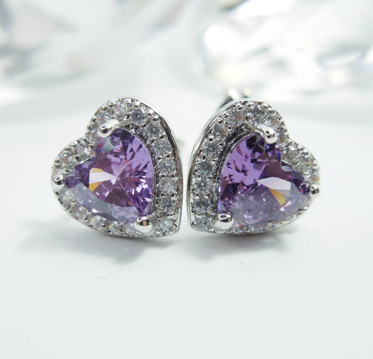 パープル ハート ジルコニア スタッドピアス 両耳用 ペア ピアス 紫 新品 シルバーカラー ハート かわいい キラキラ 推し活拍卖