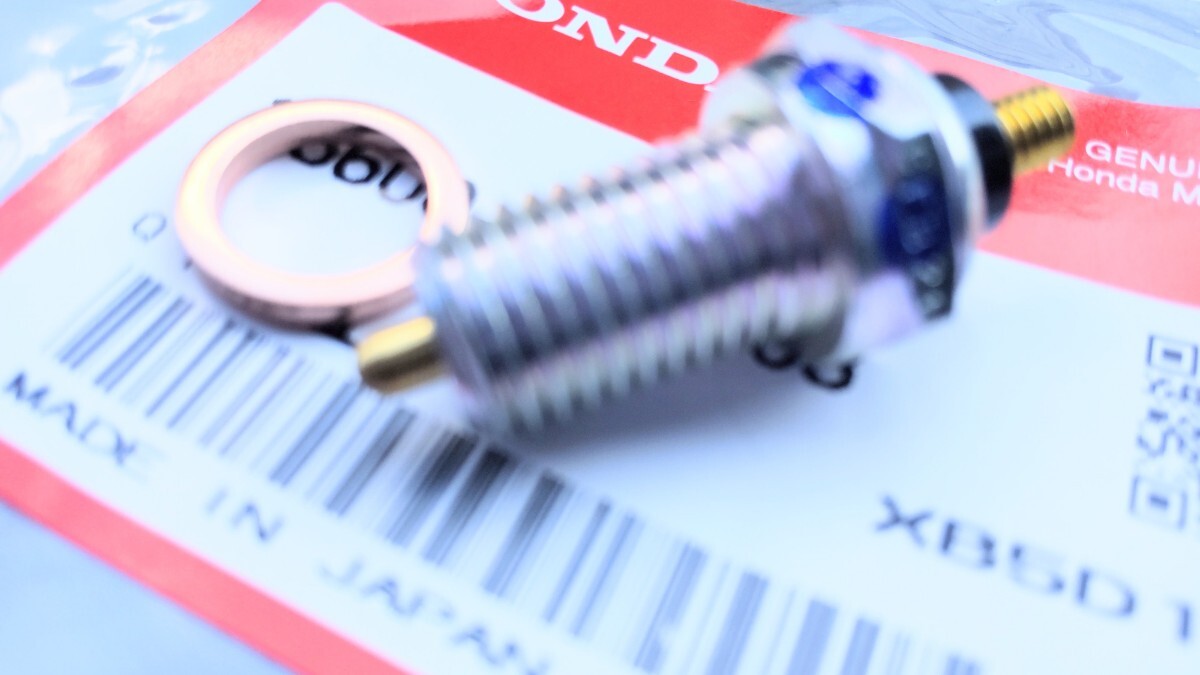 ■送料込み■CBX400F CBX400F2 CBX550F CBR400F HONDA純正部品エンジン ニュートラル スイッチ 点灯ランプメーター オイルタンクカバー拍卖