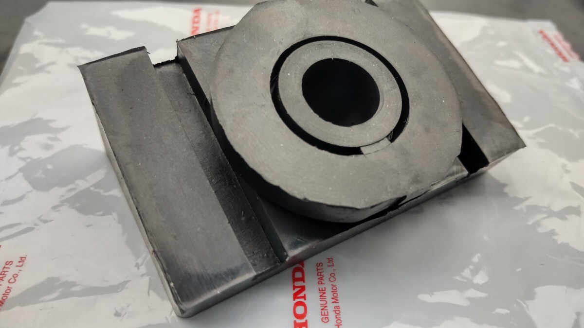 ■送料込み■VTZ250 VT250FC VT250F タンクゴム HONDA ガソリンタンク クッション拍卖