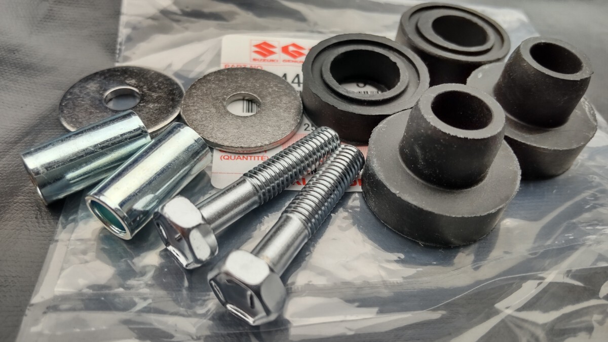 ■送料込み■GSX400FSインパルス GSX400F タンクゴム 11点セット SUZUKI純正ガソリンタンク 固定ゴム拍卖