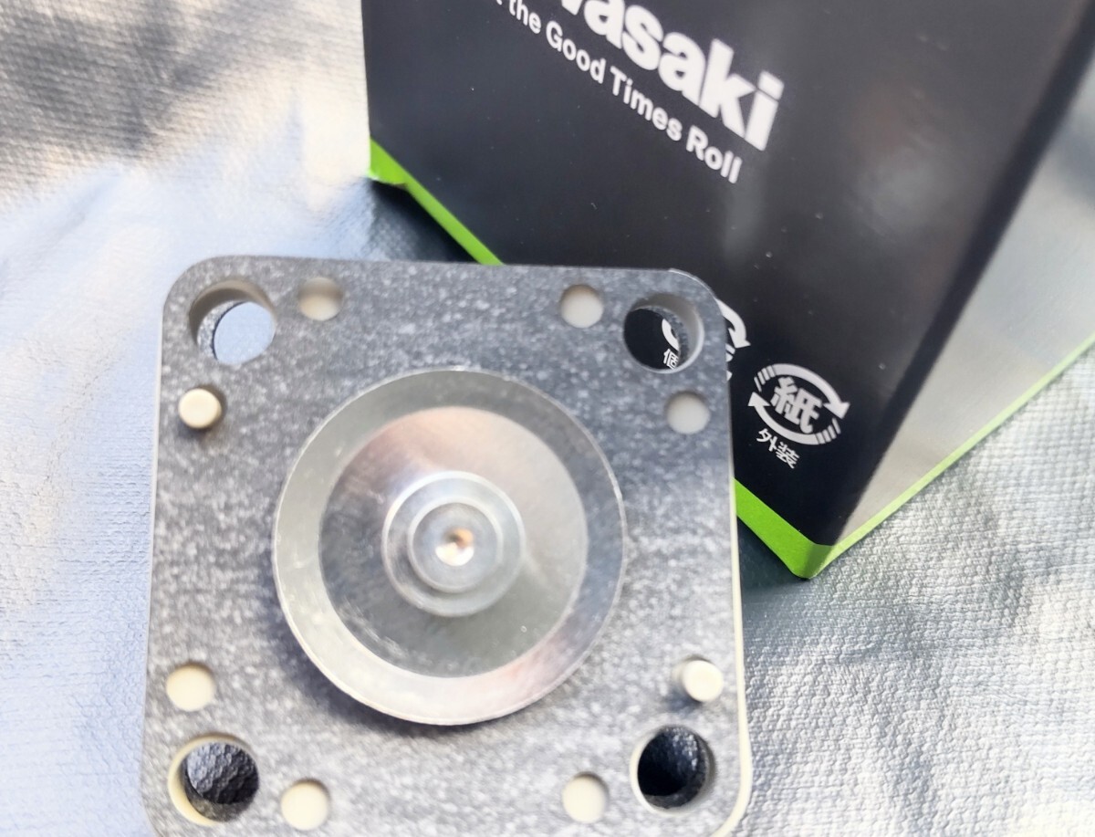 ■送料込み■ KR250/Sガソリンコック 負圧 ダイヤフラム ガソリン kawasaki純正 ガソリンタンク KR250A拍卖