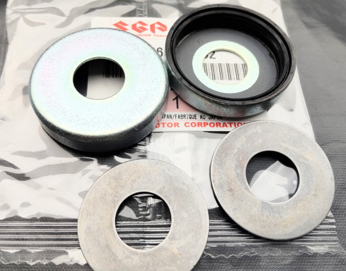 ■送料込み■GS400 GS400E GS425 GS400L スイングアーム ダストブーツ SUZUKI純正 キャップ フレーム シール拍卖