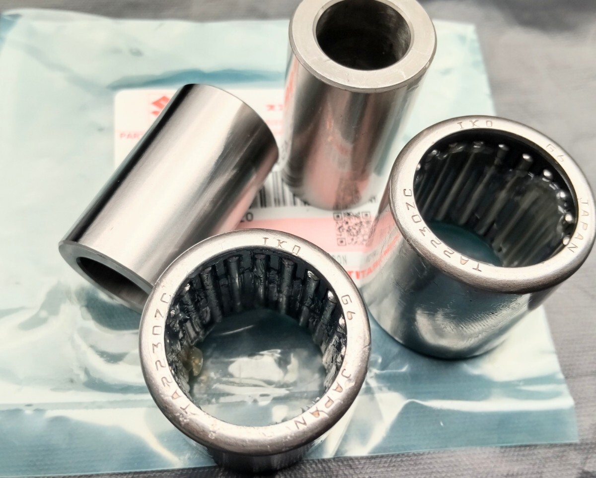 ■送料込み■GS400 GS400E GS425 GS400L スイングアーム ベアリング SUZUKI純正 フレーム 4点セット シャフト拍卖