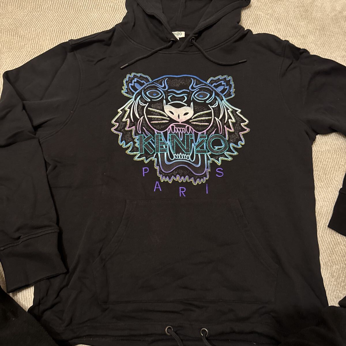 KENZO 刺繍限定カラーパーカー拍卖