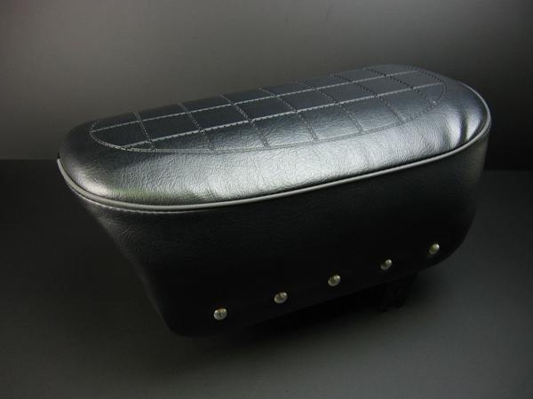 4Lモンキー シート (4L/5Lフレーム共通) ブラック×ブラックパイピング拍卖