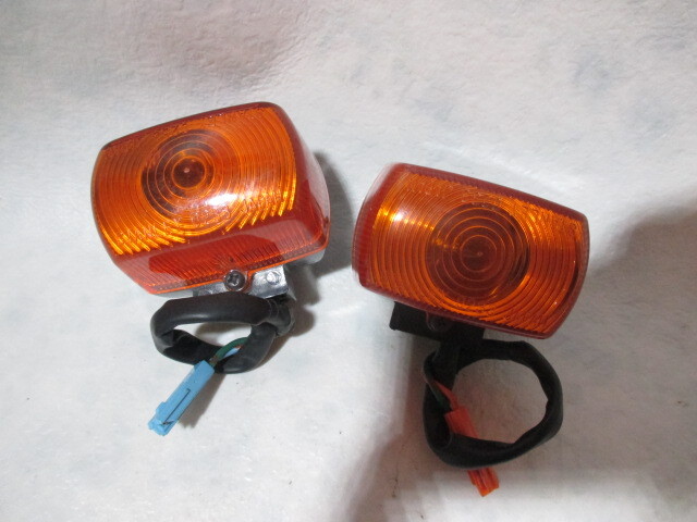 I◆ウィンカー1031F 純正.左右. 送料無料(一部地域除外).検)XR250.モタード.XR100.50.XR230.SL230.XLR250R.125R.BAJA.XL.CRM250AR.FTR223拍卖