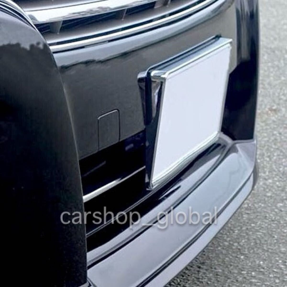 日産 エルグランド対応 軽量メッキクロームナンバーベース角度付き ステンレスボルト付き 車検対応角度 E52/E51モデル等対応拍卖