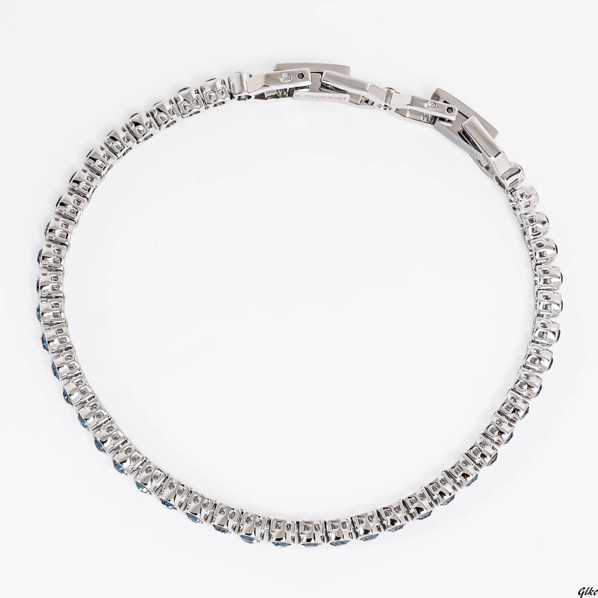 【ギフトやプレゼントにも喜ばれる高級感あるデザイン】 スワロフスキーブレスレット シルバー ラウンドカット アジャスター調整可能拍卖
