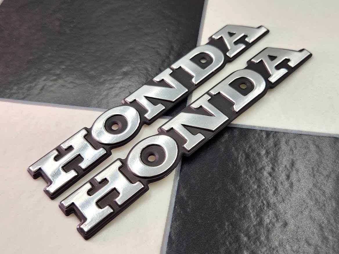ホンダ タンク アルミエンブレム 2枚セット NC07 キジマ CBX400F CBX550F CB400F ヨンフォア CBR400 ホーク CB400N バブ モンキー ゴリラ拍卖