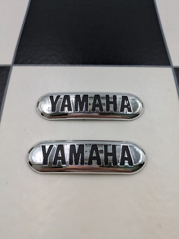 YAMAHA タンクエンブレム 左右SET シルバー 検/ XJ400 XJ400D XJR400 SR500 RZ250 RZ350 SR400 旧車 レア ヨシムラ拍卖