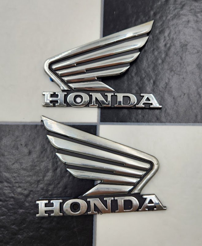 HONDA ホンダ ウイングマーク エンブレム 3D シールタイプ シルバー 2枚SET 汎用 検/ ダックス ステッカー タンク エンブレム サイドカバー拍卖