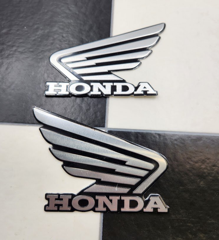 ホンダ HONDA エンブレムステッカー 左右2枚 シルバー 検/ ADV スーパーカブ Rebel レブル CBR ハンターカブ クロスカブ グロム PCX拍卖