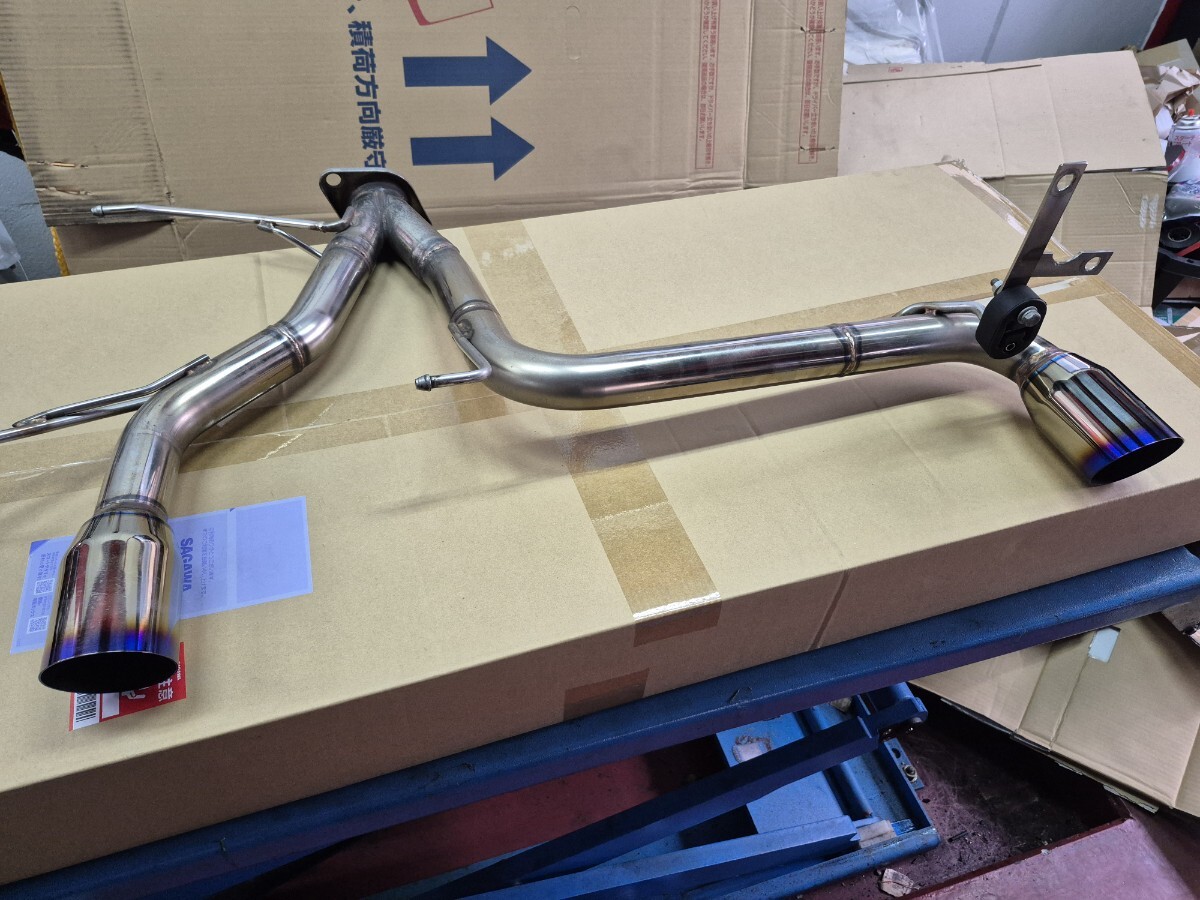 BMW E90 320i 前期 柿本 ワンオフ レーシングマフラー & 左右出し用リアアンダースポイラー拍卖