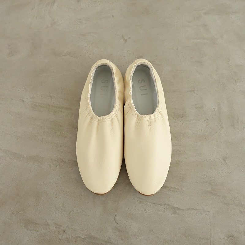 【未使用】スイ SUI *EL ballet バレエシューズ 4/23*レザー皮革アイボリー北欧暮らしの道具店取扱0925(msh10-2509-108)【01J52】拍卖