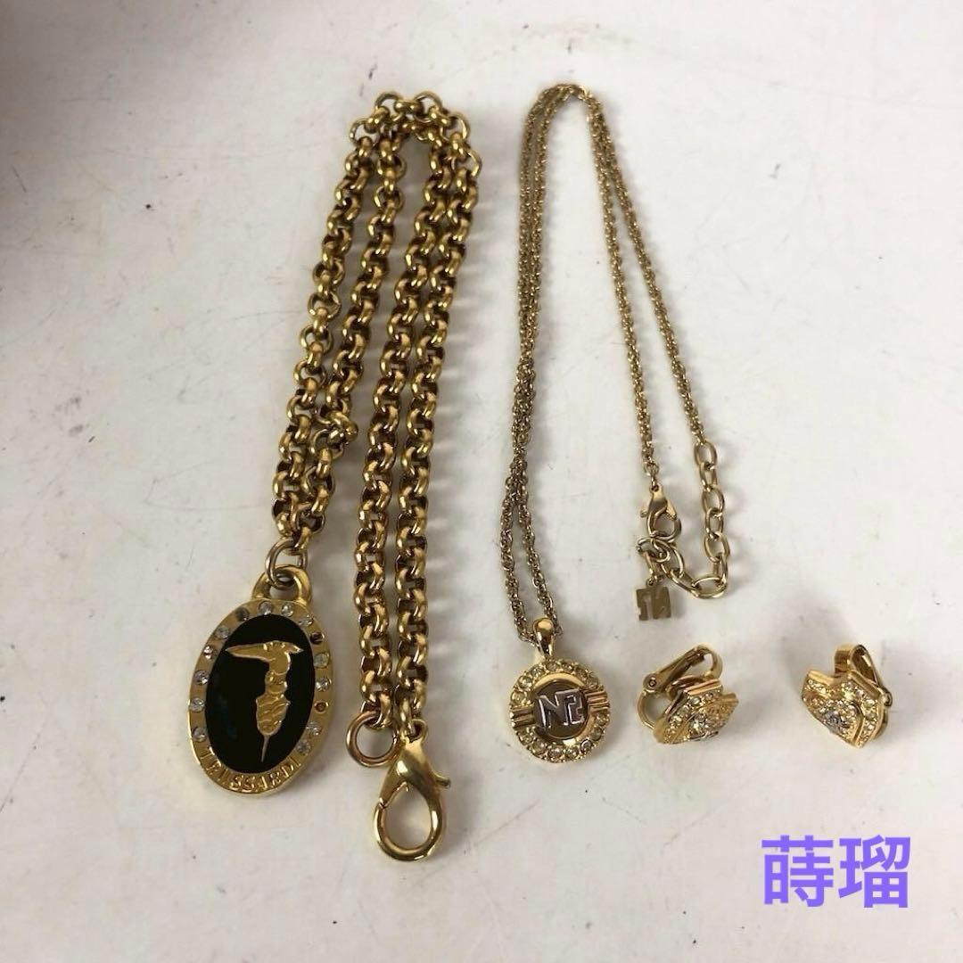 TRUSSARDI トラサルディー 他 ブランドアクセサリーセット ゴールドカラ拍卖