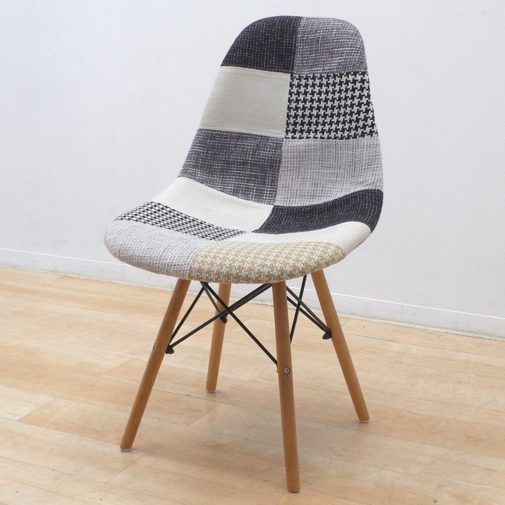 イームズ DSW ウッドベース サイドチェア リプロダクト シェルチェア パッチワーク柄 肘無 ダイニングチェア 布 KK15869 中古オフィス家具拍卖