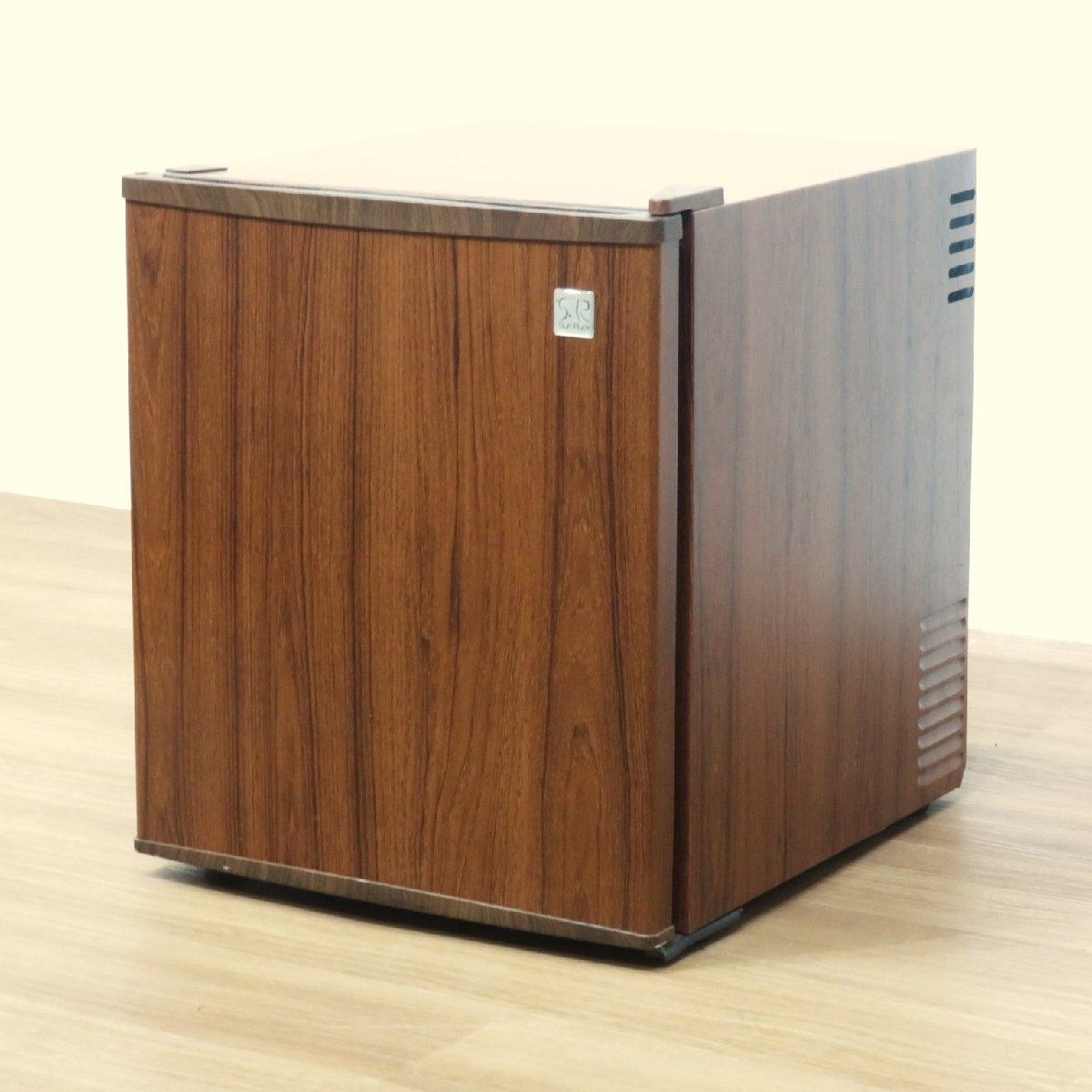 EMA 小型冷蔵庫 SR-R4802 木目調 1ドア冷蔵庫 1door 保存 オフィス家電 おしゃれ AG19127 中古オフィス家具 配送サイズ160拍卖