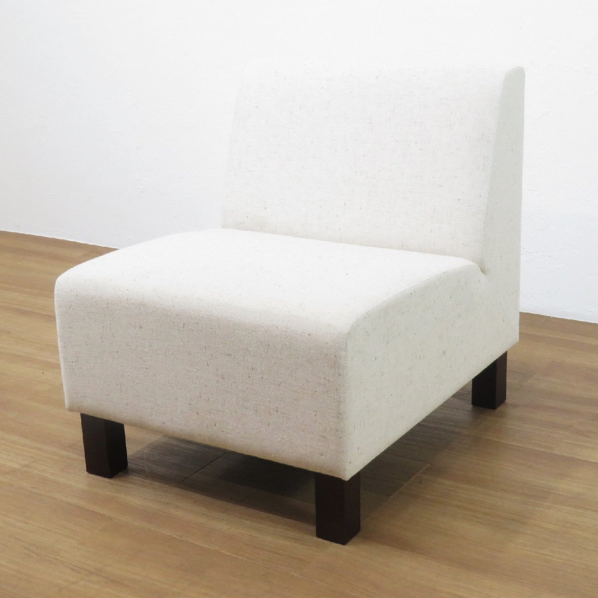 SOGOKAGU 相合家具 1人用ソファ ホワイト 1P リビング 待合室 布張り くつろぎ エントランス AG19214 中古オフィス家具拍卖