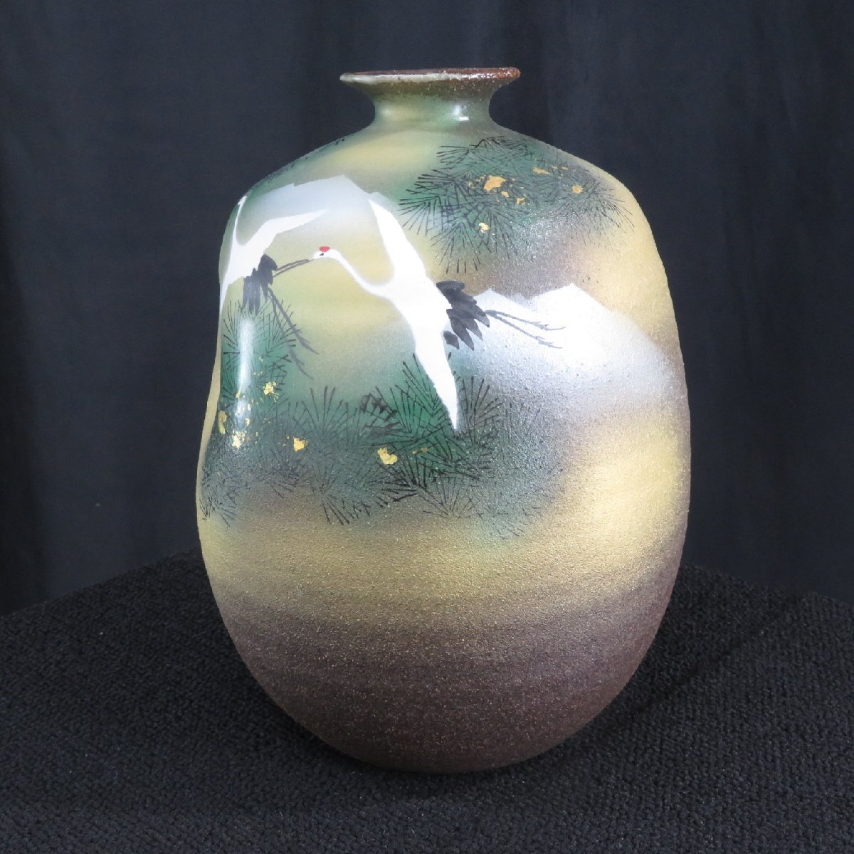 ★美品★ 九谷焼 勇峰作 花瓶 金彩 鶴 高さ21cm 花器 インテリア オブジェ 磁器 置物 線描き模様 丸形 華道 茶道 YH16188 中古オフィス雑貨拍卖