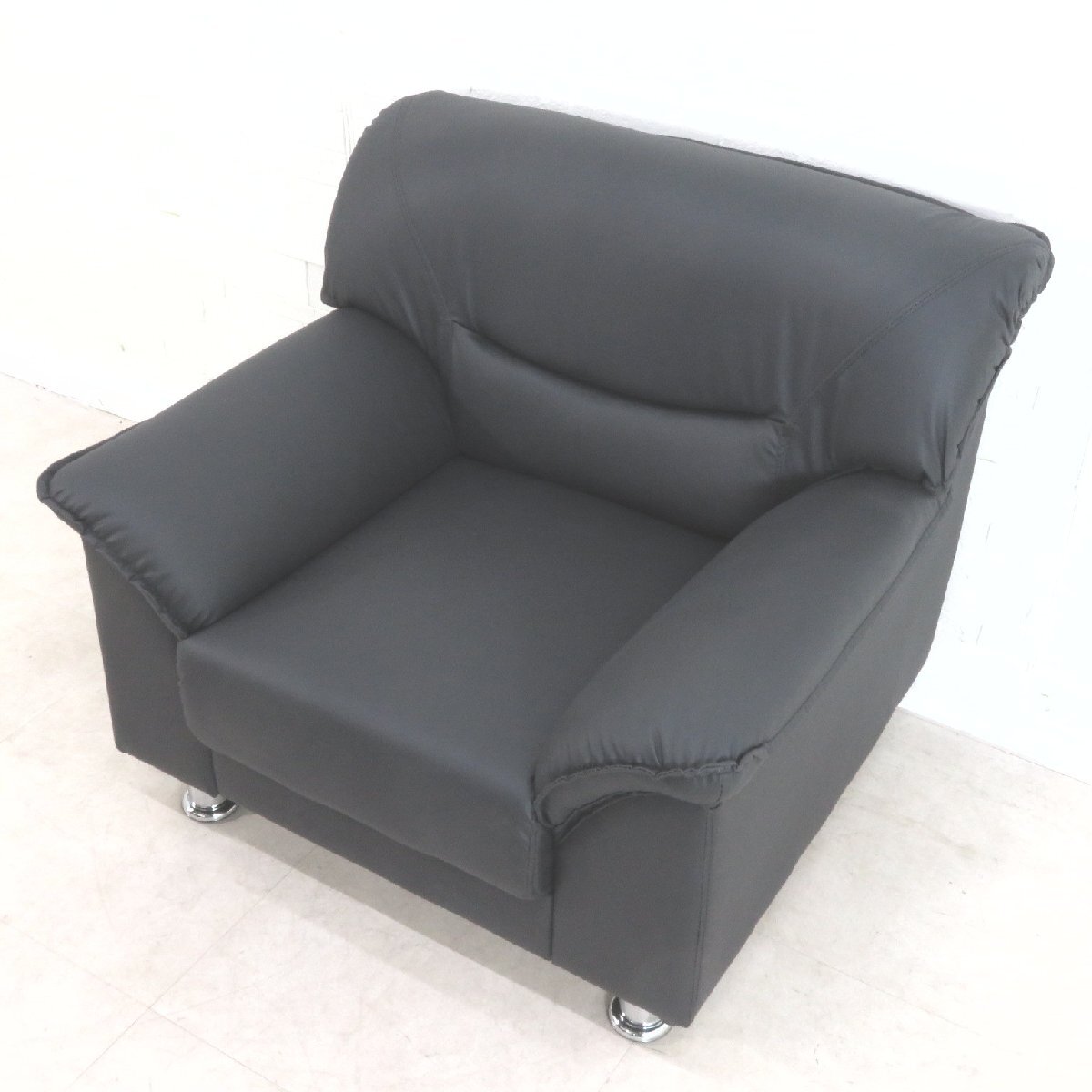 新古品 Netforce ヴェルコム 1人用ソファ VEL-1-2 ブラック 居間 役員 応接 高級感 エグゼクティブ YH16445 中古オフィス家具拍卖