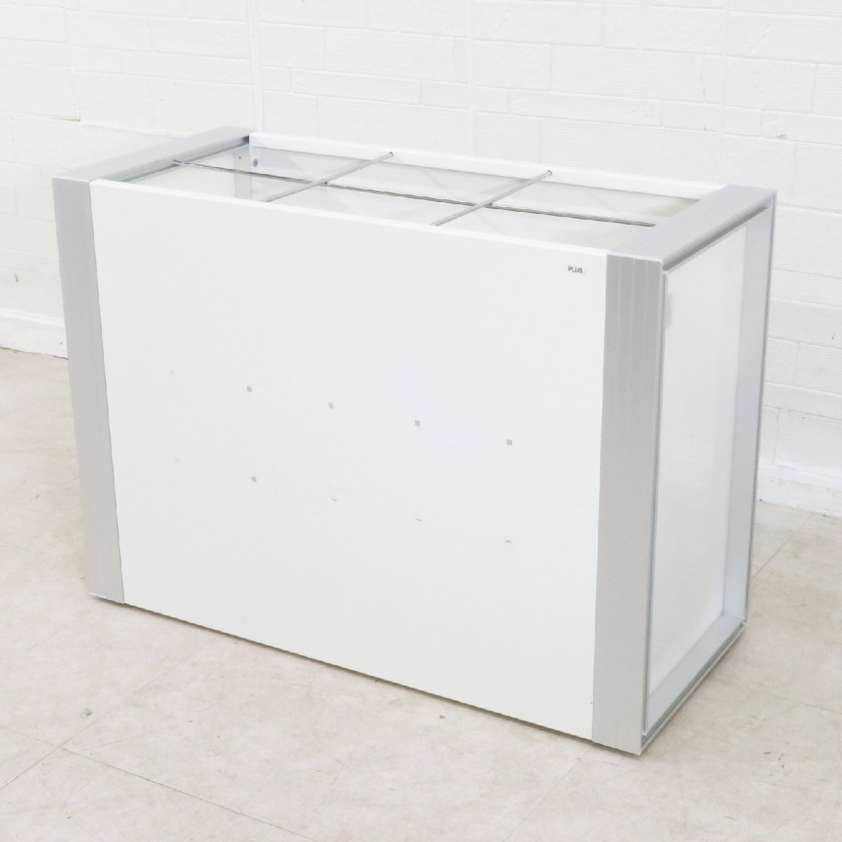 PLUS プラス TA2 36本 傘立て TA2-401AS ホワイト スタイリッシュ アンブレラスタンド 滴受け 玄関 収納 YH17140 中古オフィス家具拍卖