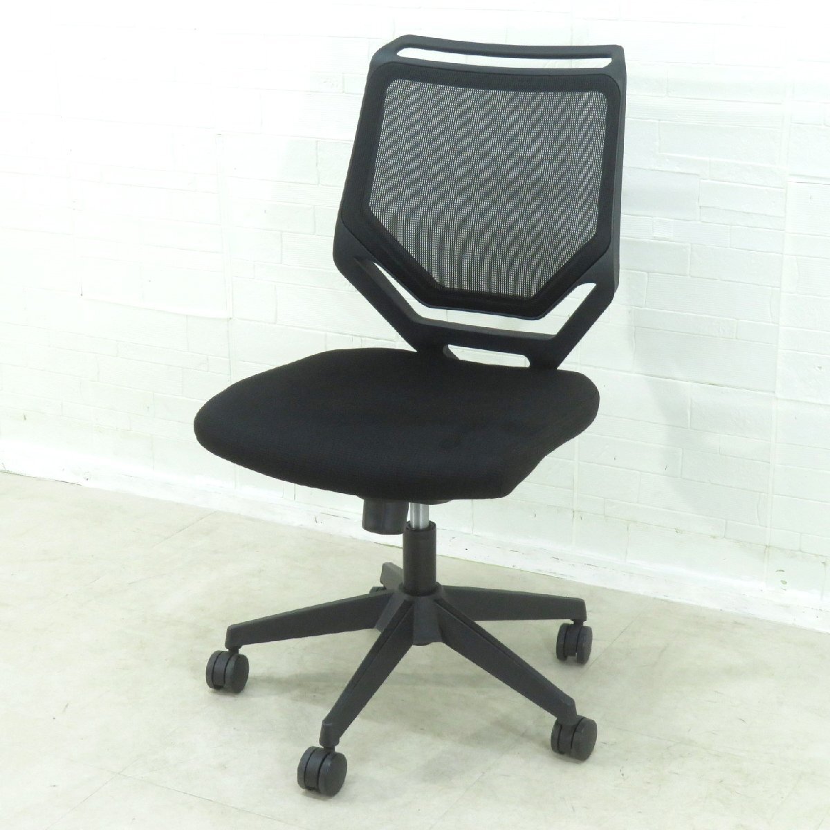 肘無オフィスチェア GR-DG11-09118 ブラック 事務椅子 パソコンチェア リクライニング メッシュ 布張り 在宅 YH17483 中古オフィス家具拍卖