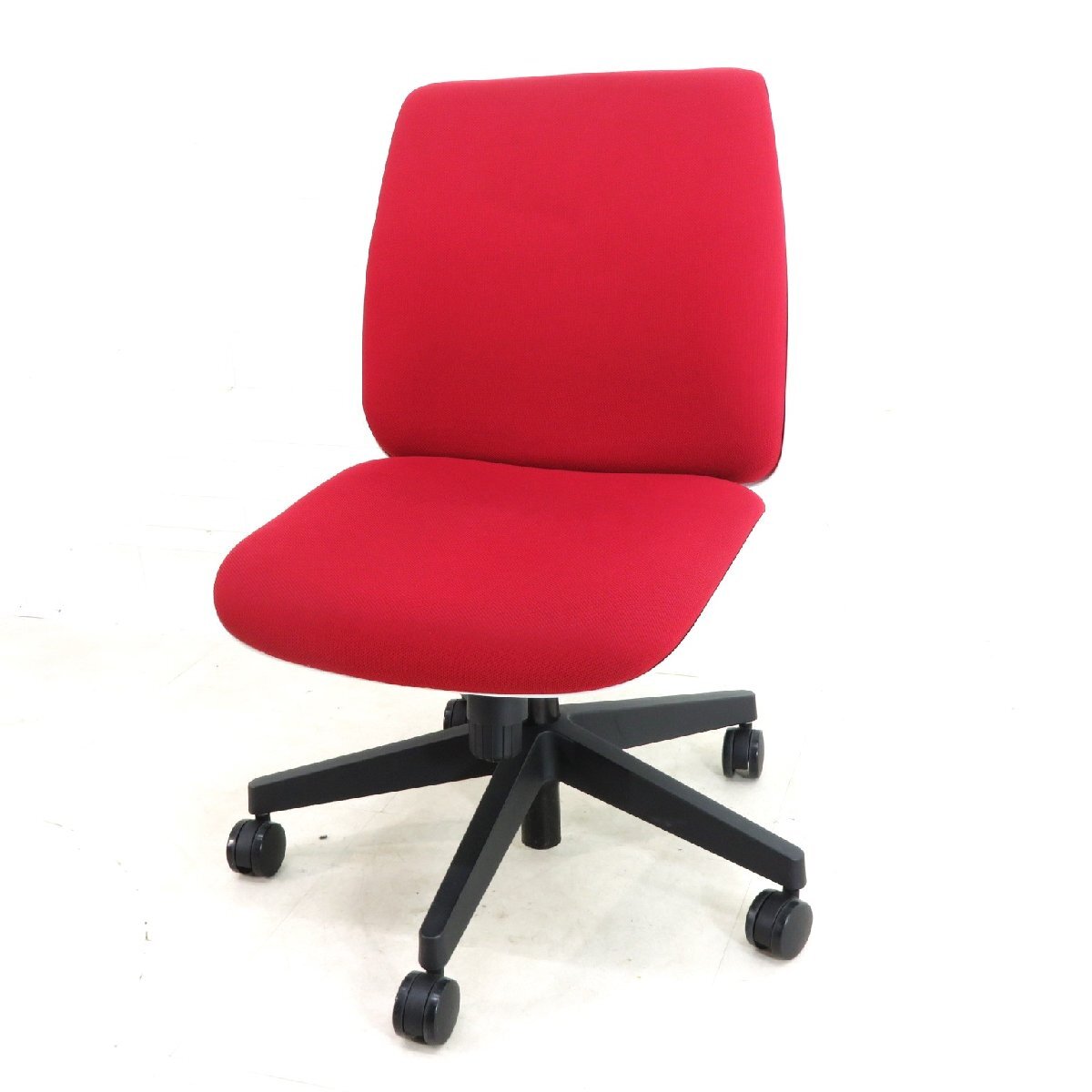 PLUS プラス U CHAIR ユーチェア KC-UC50SEL 肘無オフィスチェア レッド 事務椅子 布 ホワイトシェル YH15510 中古オフィス家具拍卖