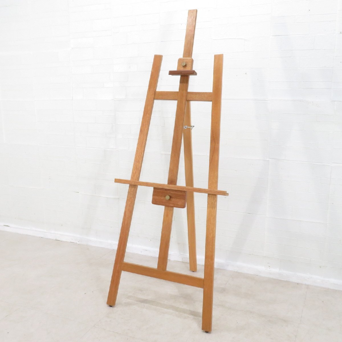 イーゼル ウッド 美術 芸術 絵画 アート 制作 キャンバス 学校 スクール 木製 レトロ ヴィンテージ 授業 画材 AG17154 中古オフィ拍卖