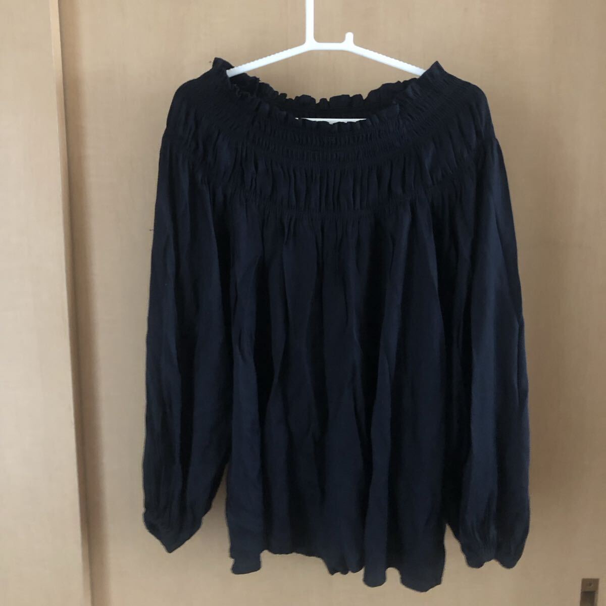 ギャザー トップス カットソー M 紺拍卖