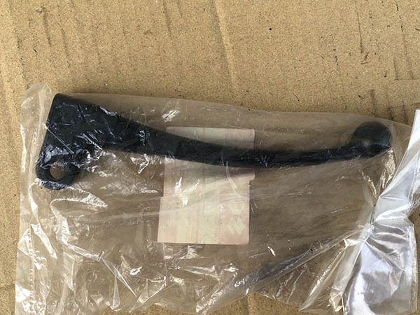 未使用 スズキ アドレスV100 純正 右 ブレーキレバー フロント V50 57421-02420拍卖