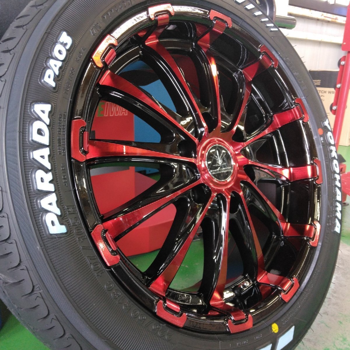 ハイエース 200系 車検対応 タイヤホイールセット 4本セット YOKOHAMA パラダ ホワイトレター 225/50R18 18インチ BD12拍卖