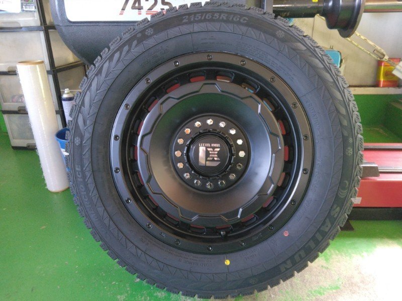 即納可 ラスト1台 ライズ/ロッキー/ガソリン車 スタッドレス タイヤホイール 215/65R16 2024年製 SAILUN COMMERCIO ICE 16インチ SwaGGer拍卖