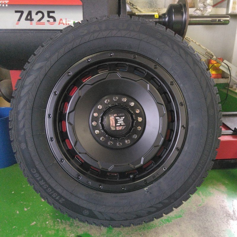 即納 2024年製 新品 スタッドレス 4本セット ハイエース 200系 タイヤホイールセット SAILUN COMMERCIO ICE 215/65R16 DeathRock 16インチ拍卖