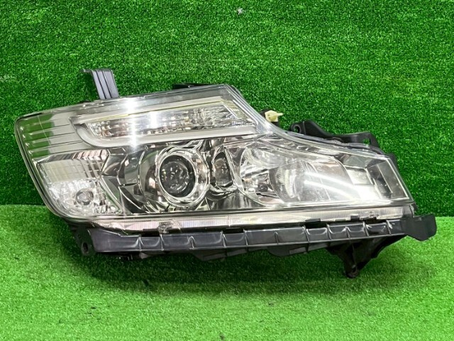 ホンダ ステップワゴンスパーダ RK5 ヘッドランプ右 33101-SZW-J41拍卖